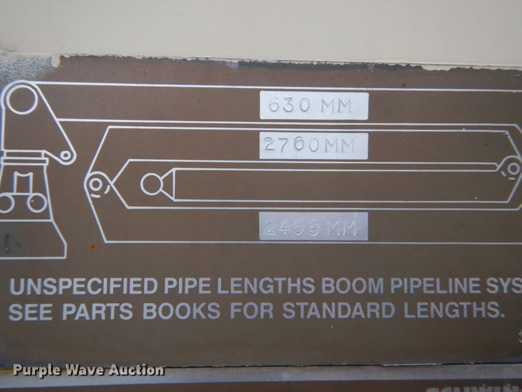 image for item DH5019 1993 Mack MR688S pump truck