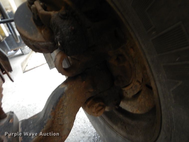 image for item DH5019 1993 Mack MR688S pump truck