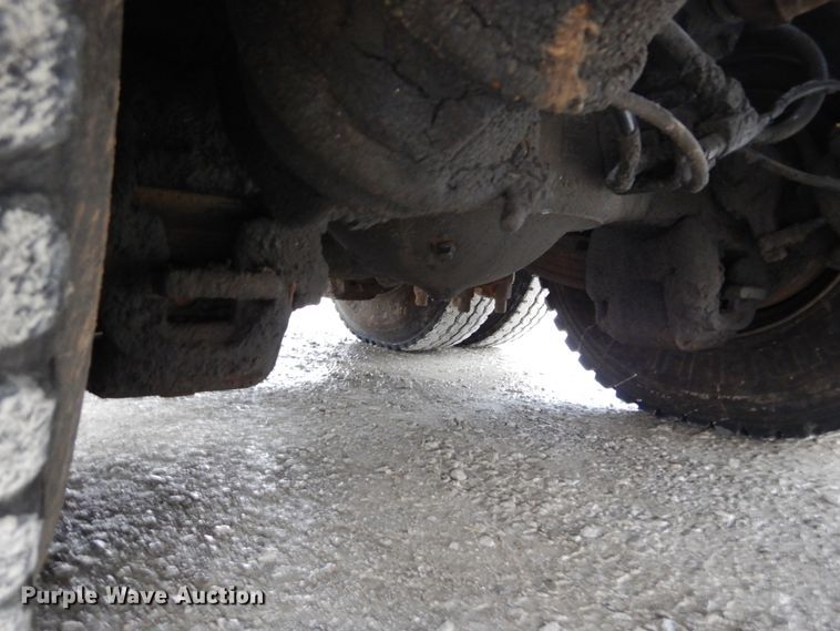 image for item DH5019 1993 Mack MR688S pump truck