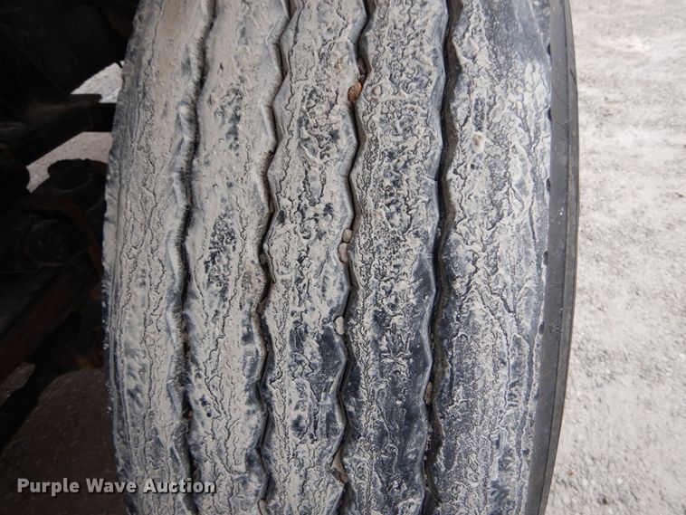 image for item DH5019 1993 Mack MR688S pump truck