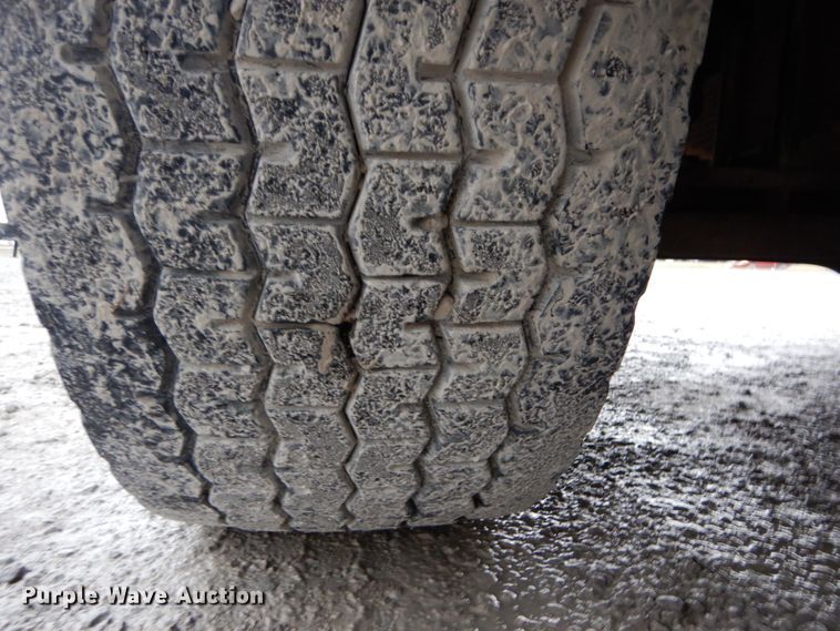 image for item DH5019 1993 Mack MR688S pump truck