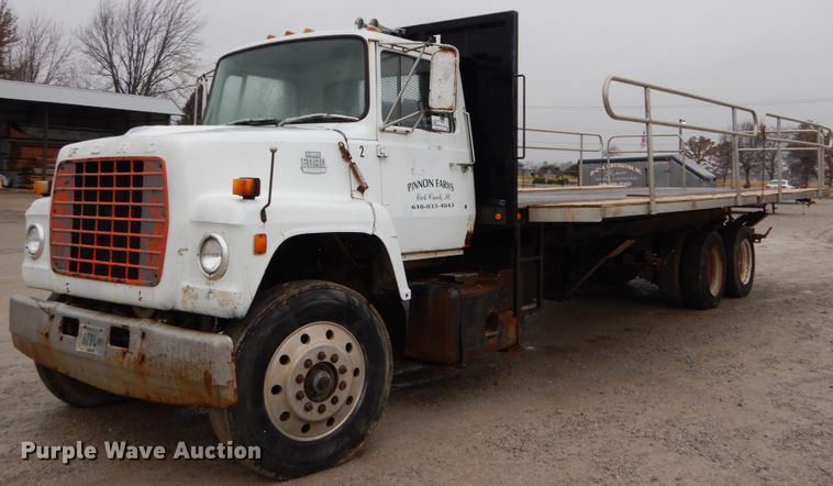 image for item DH5022 1980 Ford 8000 scissor lift truck