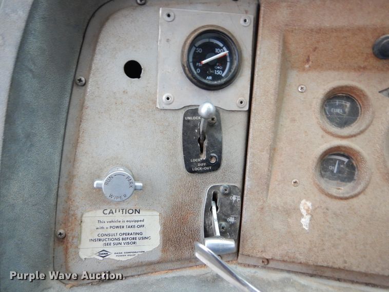 image for item DH5022 1980 Ford 8000 scissor lift truck