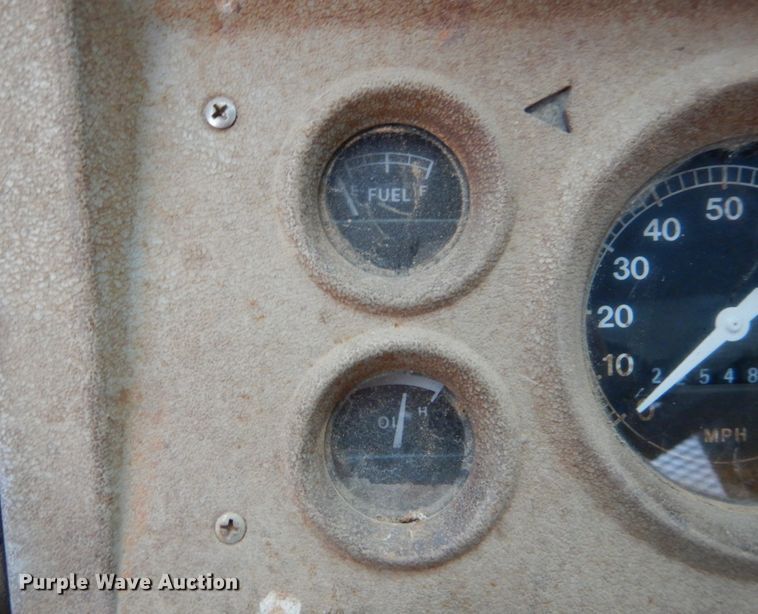 image for item DH5022 1980 Ford 8000 scissor lift truck