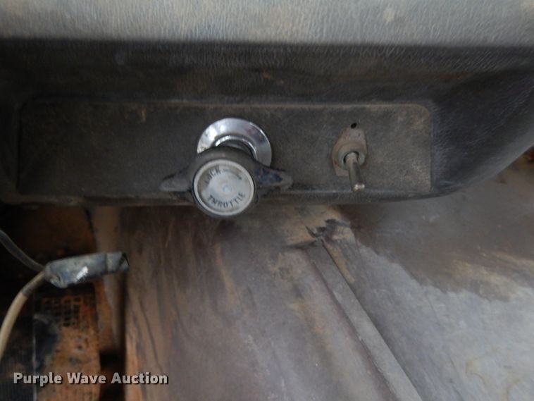 image for item DH5022 1980 Ford 8000 scissor lift truck