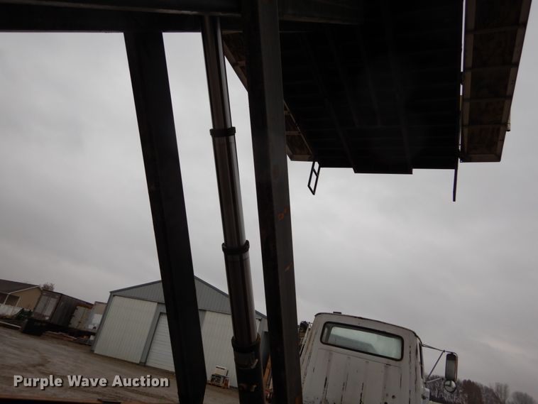 image for item DH5022 1980 Ford 8000 scissor lift truck