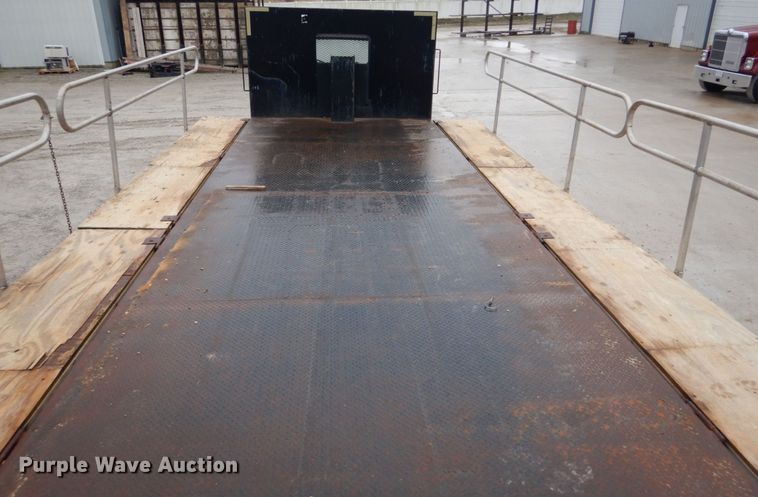 image for item DH5022 1980 Ford 8000 scissor lift truck