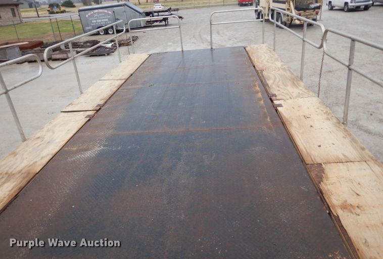 image for item DH5022 1980 Ford 8000 scissor lift truck