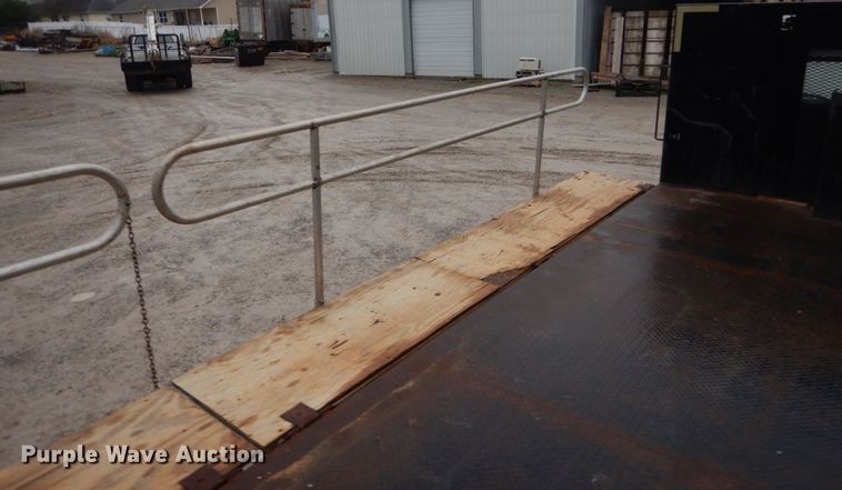 image for item DH5022 1980 Ford 8000 scissor lift truck