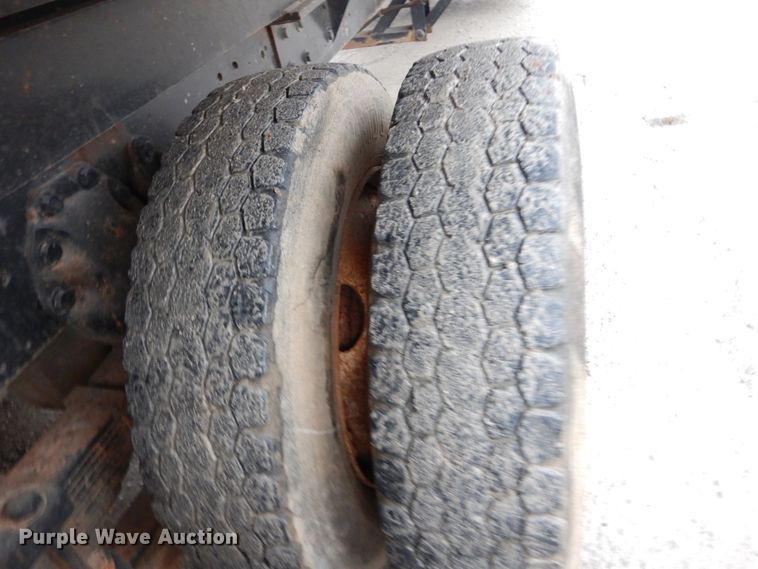 image for item DH5022 1980 Ford 8000 scissor lift truck