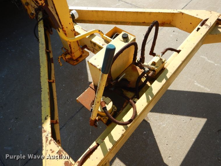 image for item DH6829 2000 Redi Haul reel trailer