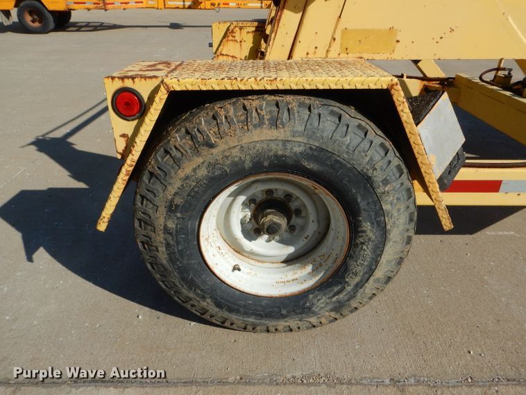 image for item DH6829 2000 Redi Haul reel trailer