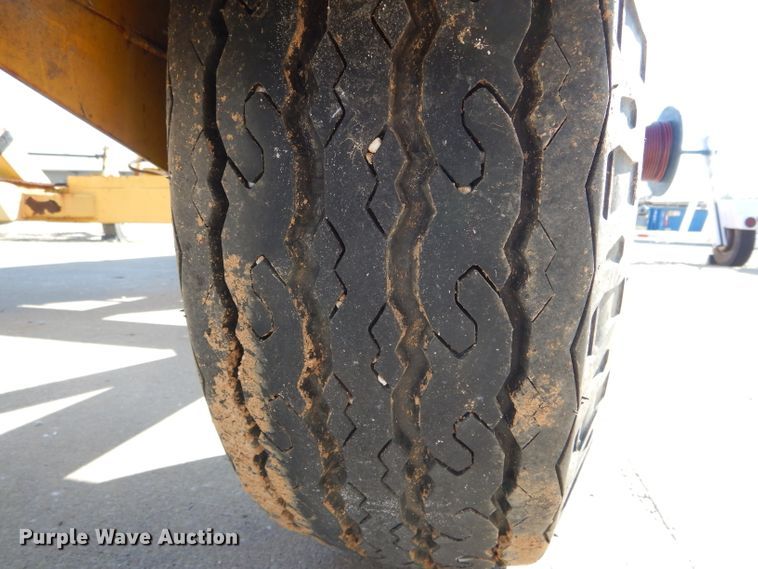 image for item DH6829 2000 Redi Haul reel trailer