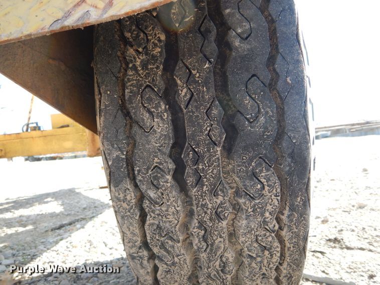 image for item DH6830 1998 Redi Haul RH418RTE reel trailer