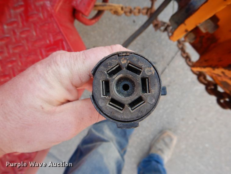 image for item DH6831 2004 CZ Engineering CZ12KP pole trailer