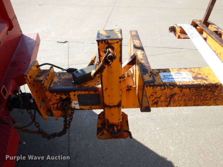 image for item DH6831 2004 CZ Engineering CZ12KP pole trailer