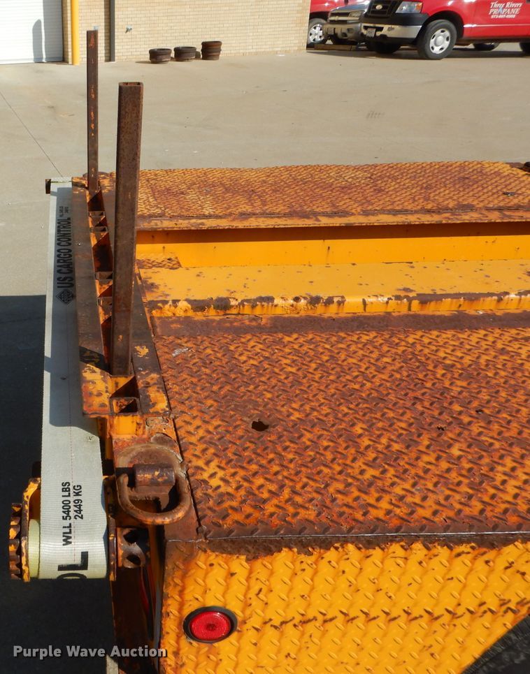 image for item DH6831 2004 CZ Engineering CZ12KP pole trailer