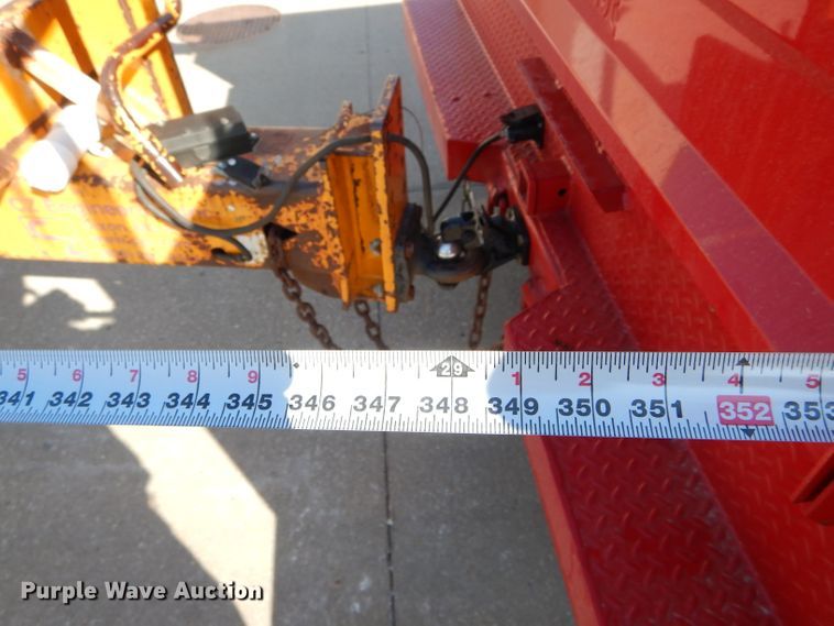 image for item DH6831 2004 CZ Engineering CZ12KP pole trailer