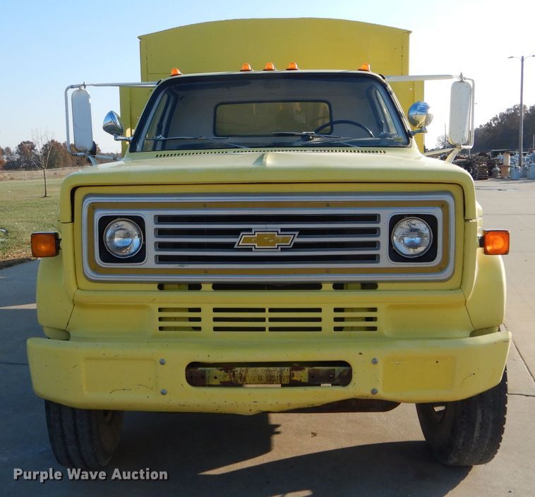 image for item DH6832 1984 Chevrolet C70 chipper truck