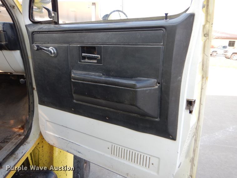 image for item DH6832 1984 Chevrolet C70 chipper truck