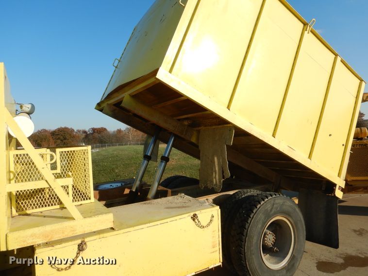 image for item DH6832 1984 Chevrolet C70 chipper truck