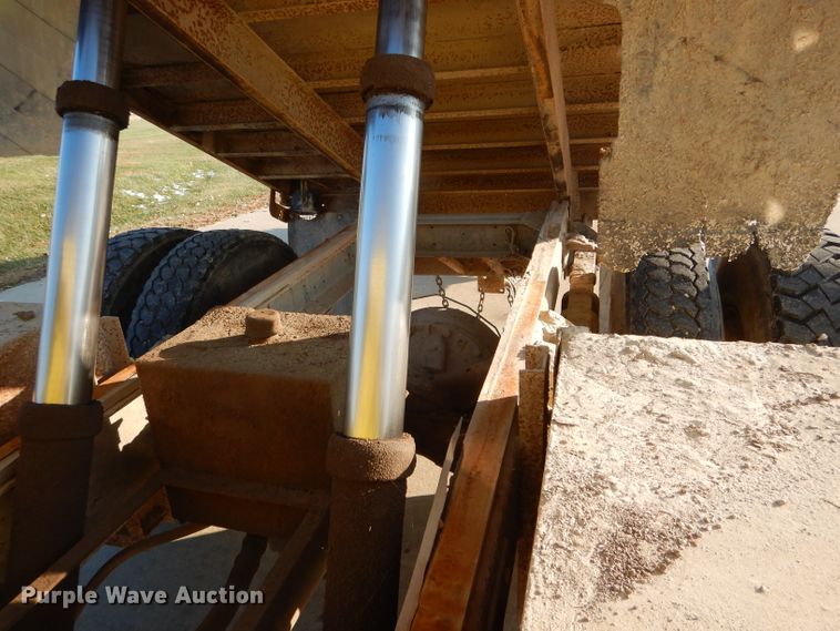 image for item DH6832 1984 Chevrolet C70 chipper truck