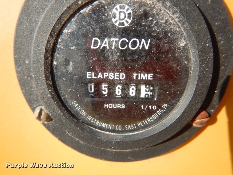 image for item DH6833 Vermeer 1250 chipper