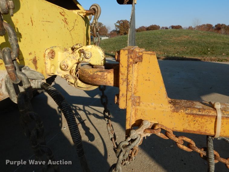 image for item DH6833 Vermeer 1250 chipper