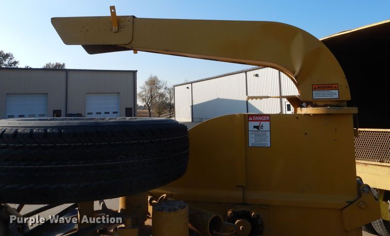 image for item DH6833 Vermeer 1250 chipper