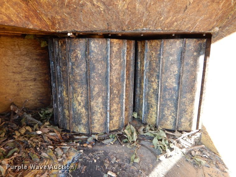 image for item DH6833 Vermeer 1250 chipper