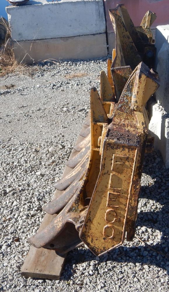 image for item DH6844 Fleco root rake