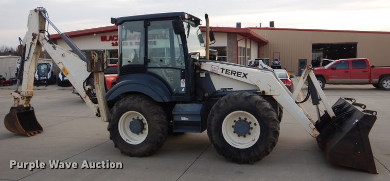 image for item DH6853 Terex 970B backhoe