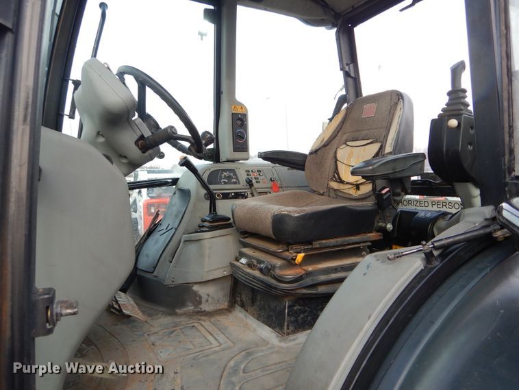 image for item DH6853 Terex 970B backhoe