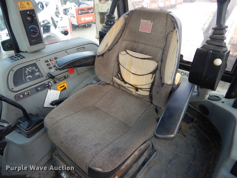 image for item DH6853 Terex 970B backhoe