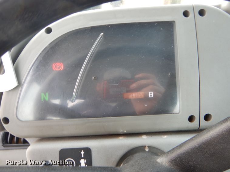 image for item DH6853 Terex 970B backhoe