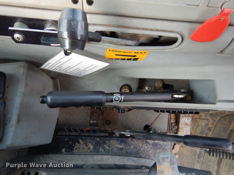 image for item DH6853 Terex 970B backhoe