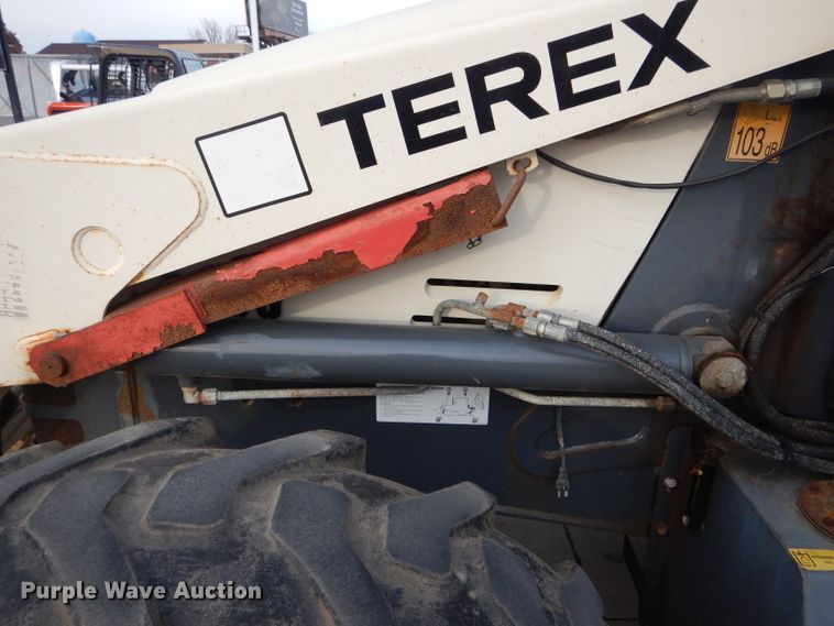 image for item DH6853 Terex 970B backhoe