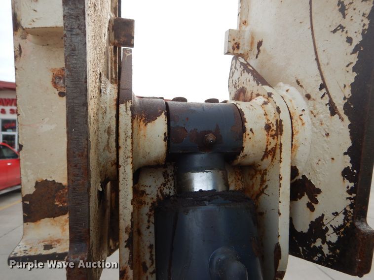 image for item DH6853 Terex 970B backhoe