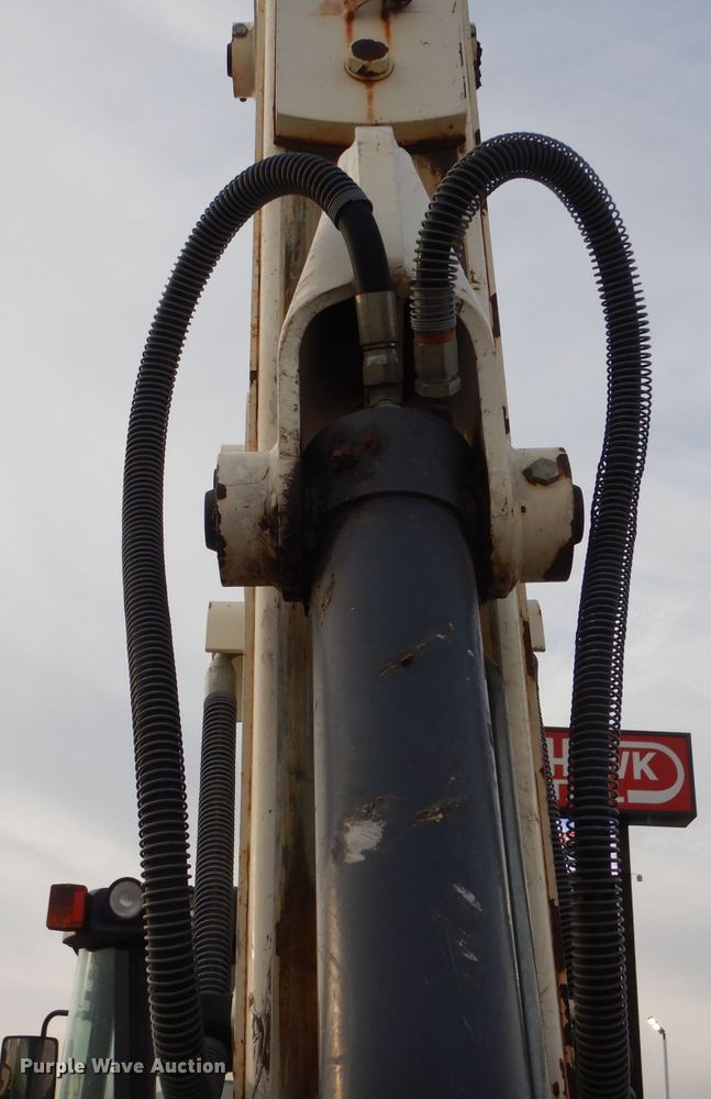 image for item DH6853 Terex 970B backhoe