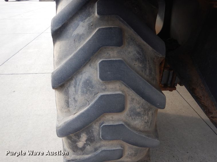 image for item DH6853 Terex 970B backhoe