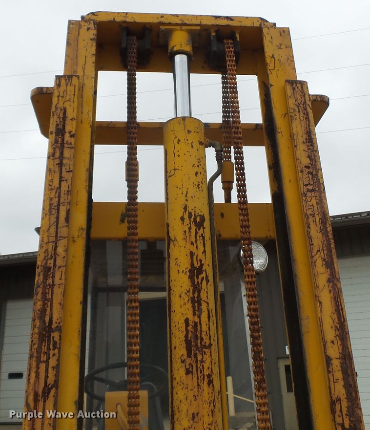 image for item DH7794 Nasco DF8 forklift