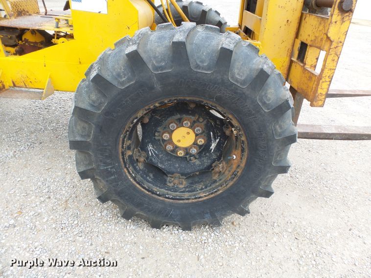 image for item DH7794 Nasco DF8 forklift