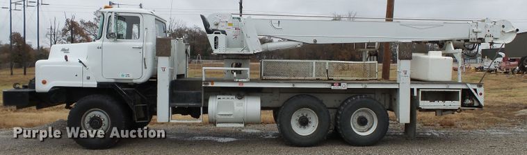 image for item DH7795 1991 Mack DMM6906S digger derrick truck