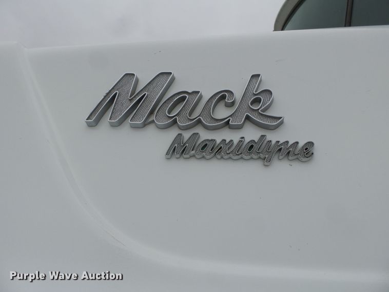 image for item DH7795 1991 Mack DMM6906S digger derrick truck