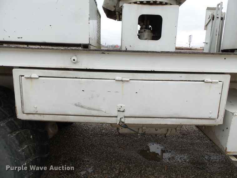 image for item DH7795 1991 Mack DMM6906S digger derrick truck