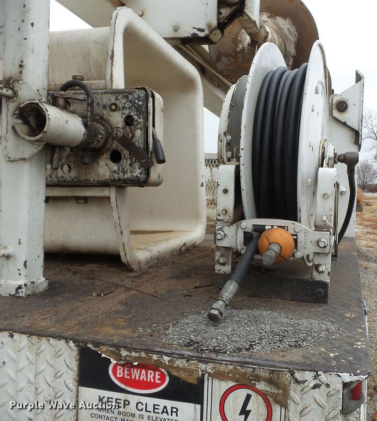 image for item DH7795 1991 Mack DMM6906S digger derrick truck