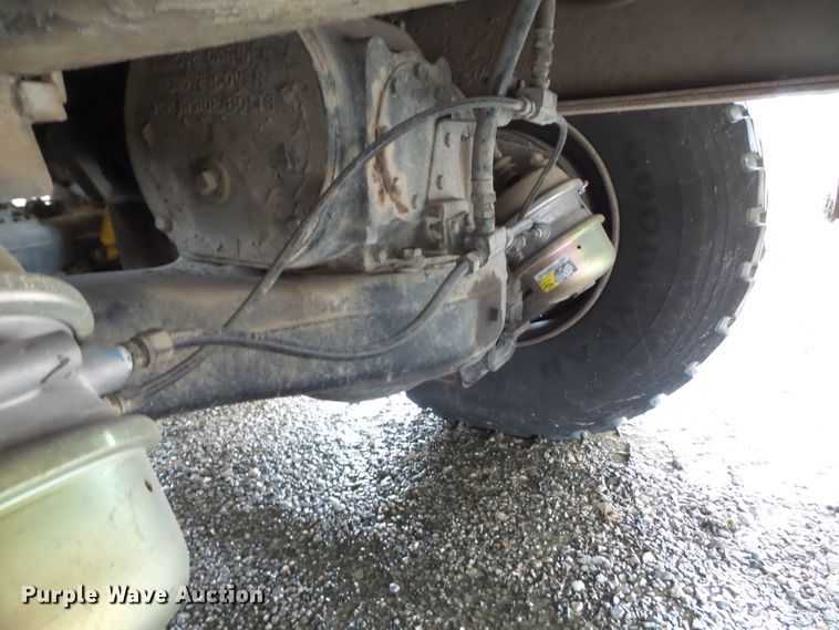 image for item DH7795 1991 Mack DMM6906S digger derrick truck