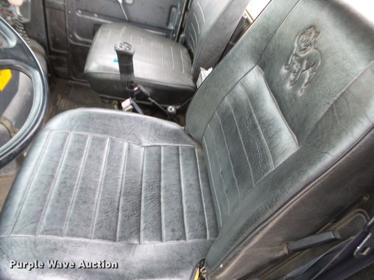 image for item DH7795 1991 Mack DMM6906S digger derrick truck