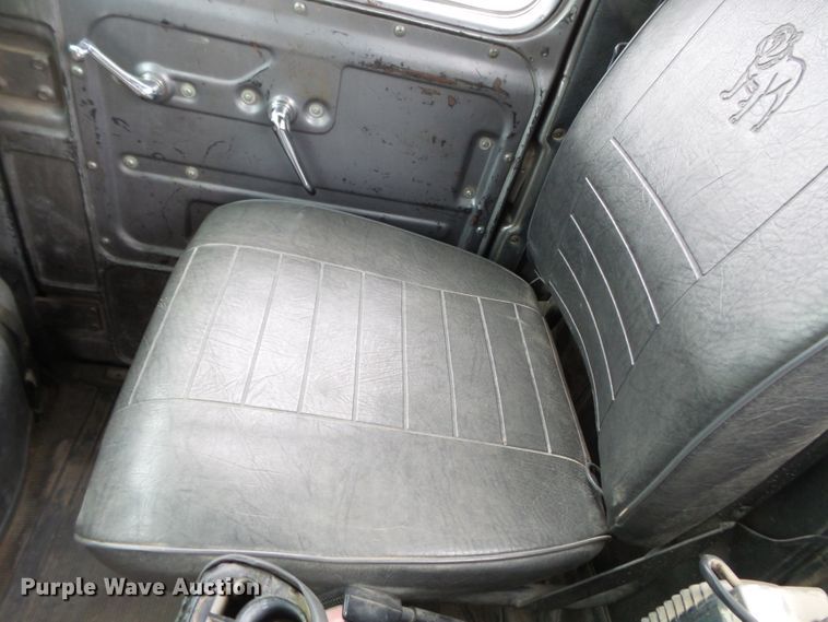 image for item DH7795 1991 Mack DMM6906S digger derrick truck