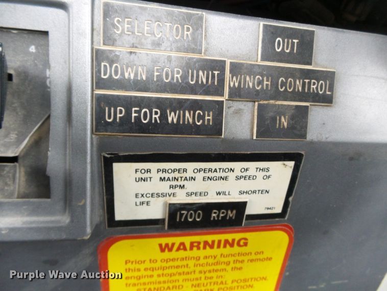 image for item DH7795 1991 Mack DMM6906S digger derrick truck